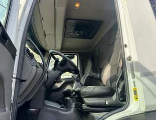 Caminhão VW Constellation 33.460 6x4 Traçado 2022 Completo Baixo KM — foto 3 do anúncio na Contagem Caminhões
