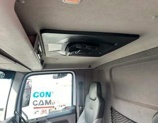 Caminhão VW Constellation 33.460 6x4 Traçado 2022 Completo Baixo KM — foto 8 do anúncio na Contagem Caminhões