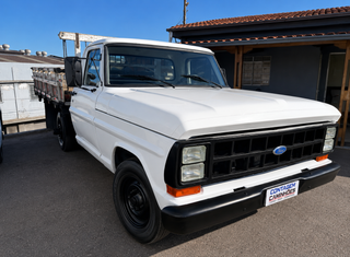 Caminhão Ford F-2000 1981 MWM Diesel 5 Marchas | Carroceria de Madeira | Excelente Estado — foto 3 do anúncio na Contagem Caminhões