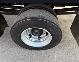 Caminhão Mercedes-Benz Accelo 815 2016 com Carroceria, Ar-Condicionado e 172.000 km — foto 6 do anúncio na Contagem Caminhões