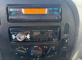 Caminhão Mercedes-Benz Accelo 815 2016 com Carroceria, Ar-Condicionado e 172.000 km — foto 13 do anúncio na Contagem Caminhões
