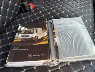 Caminhão Mercedes-Benz Accelo 815 2016 com Carroceria, Ar-Condicionado e 172.000 km — foto 16 do anúncio na Contagem Caminhões