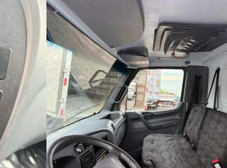 Caminhão Mercedes-Benz Accelo 1016 2013 6x2 Truck com Baú 6,50m — foto 9 do anúncio na Contagem Caminhões