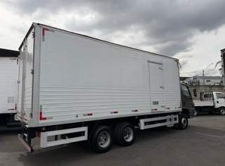 Caminhão Mercedes-Benz Accelo 1016 2013 6x2 Truck com Baú 6,50m — foto 11 do anúncio na Contagem Caminhões