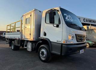 Caminhão Mercedes-Benz Accelo 815 2020 Único Dono Carroceria com Casinha Passageiro — foto 3 do anúncio na Contagem Caminhões