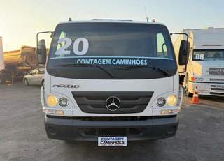 Caminhão Mercedes-Benz Accelo 815 2020 Único Dono Carroceria com Casinha Passageiro — foto 6 do anúncio na Contagem Caminhões