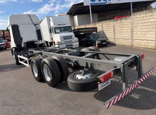 Caminhão Iveco Tector 240E30 2019 6x2 Automático Teto alto 300CV — foto 6 do anúncio na Contagem Caminhões
