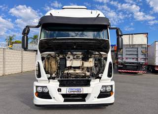 Caminhão Iveco Tector 240E30 2019 6x2 Automático Teto alto 300CV — foto 9 do anúncio na Contagem Caminhões