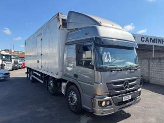 Caminhão MB Atego 3030 2023 Bitruck 8x2 Automático Teto Alto com Baú 9,50m — foto 3 do anúncio na Contagem Caminhões